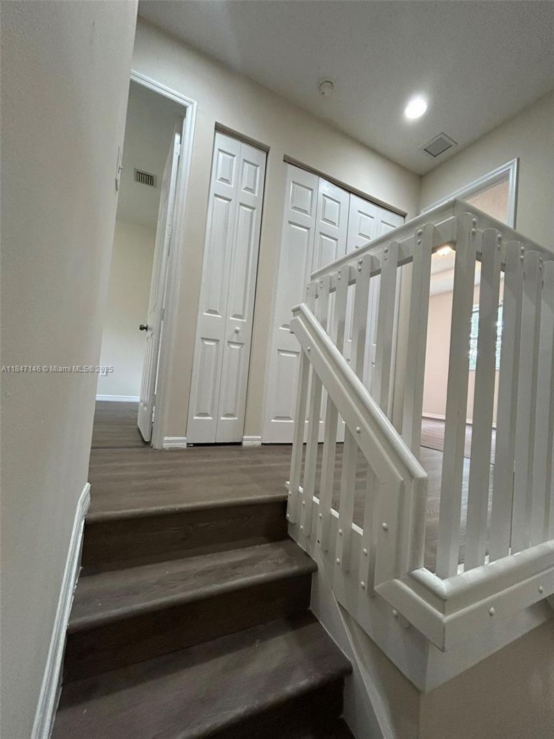 954 NE 42nd Ter, Homestead, FL 33033 Photo