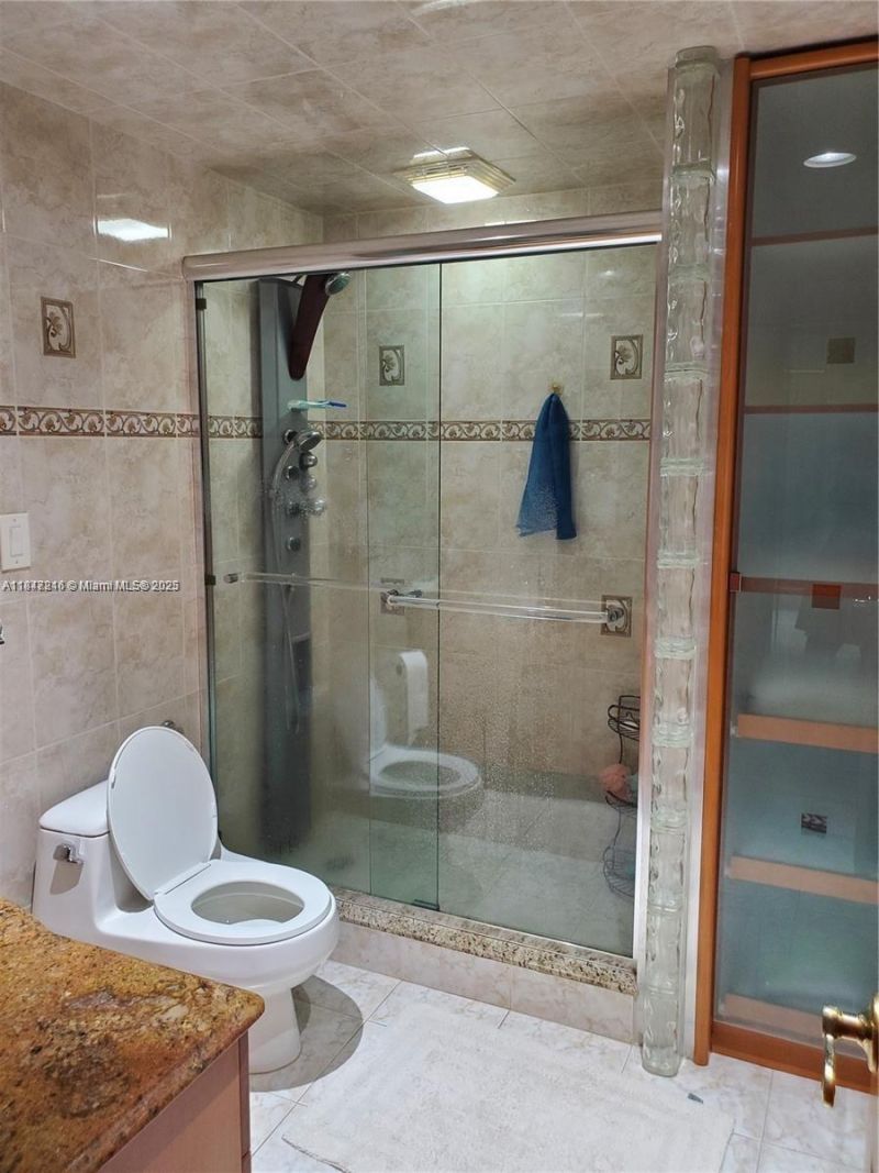 20379 W Country Club Dr, Unit 2233, Aventura, FL 33180 Photo