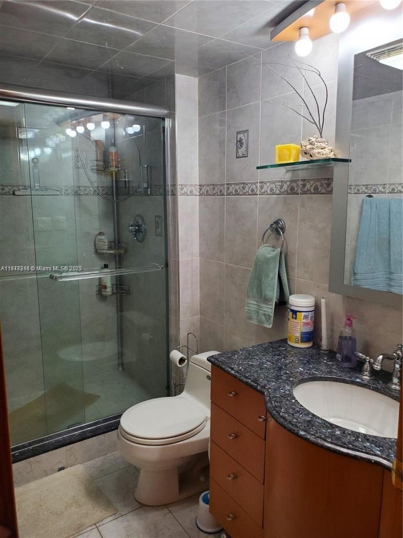 20379 W Country Club Dr, Unit 2233, Aventura, FL 33180 Photo