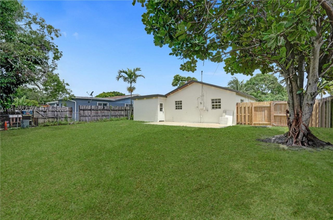 6220 NW 12th Ct, Sunrise, FL 33313 Photo