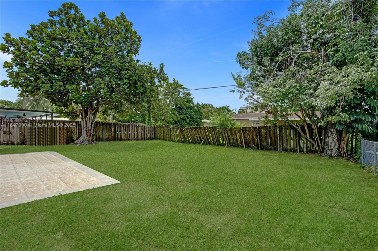 6220 NW 12th Ct, Sunrise, FL 33313 Photo