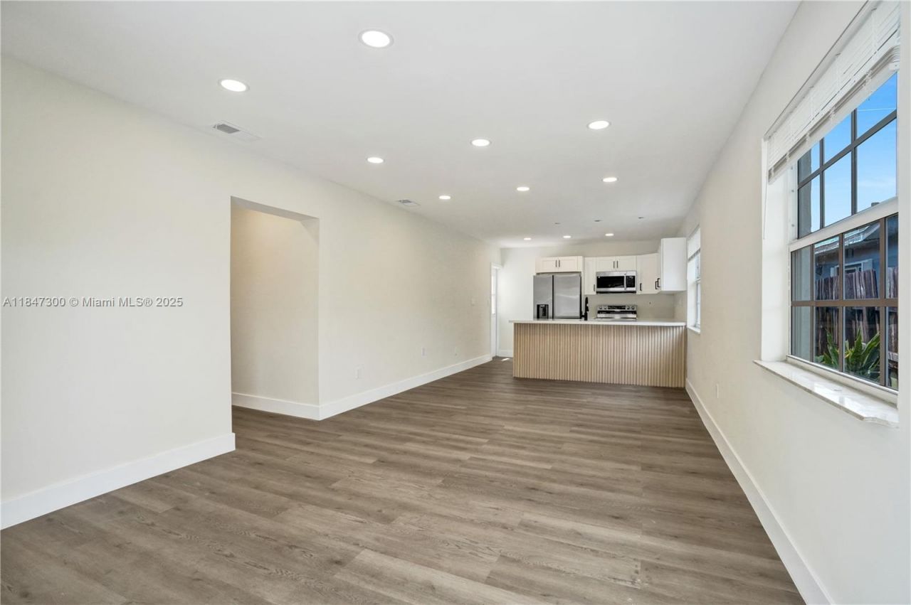 6220 NW 12th Ct, Sunrise, FL 33313 Photo