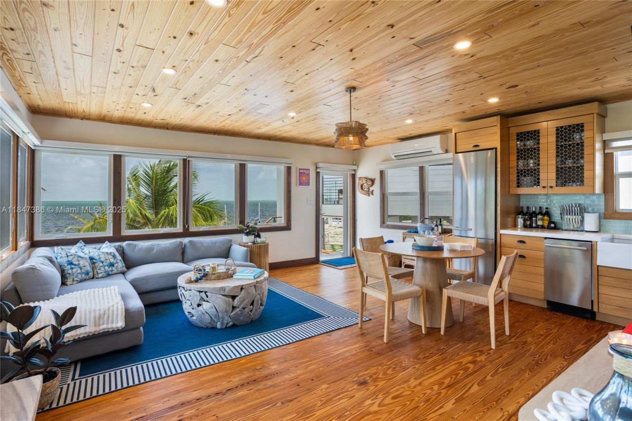 235 Tavernier Dr, Key Largo, FL 33070 Photo