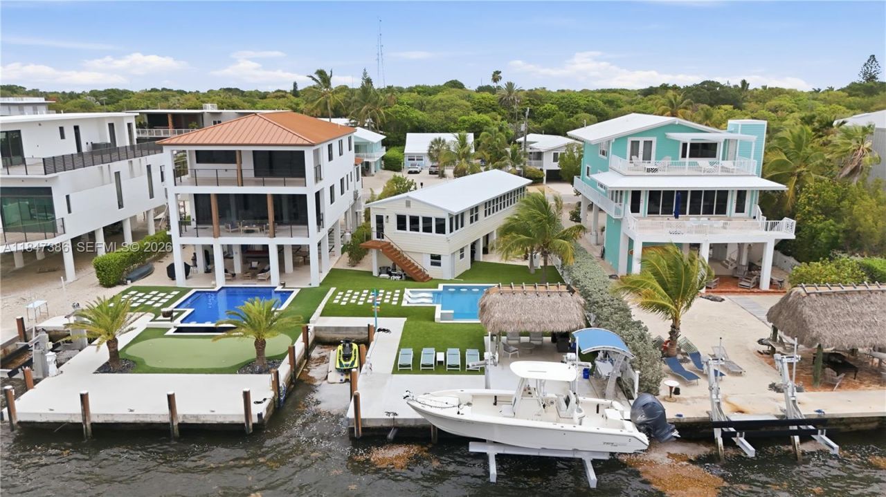 235 Tavernier Dr, Key Largo, FL 33070 Photo
