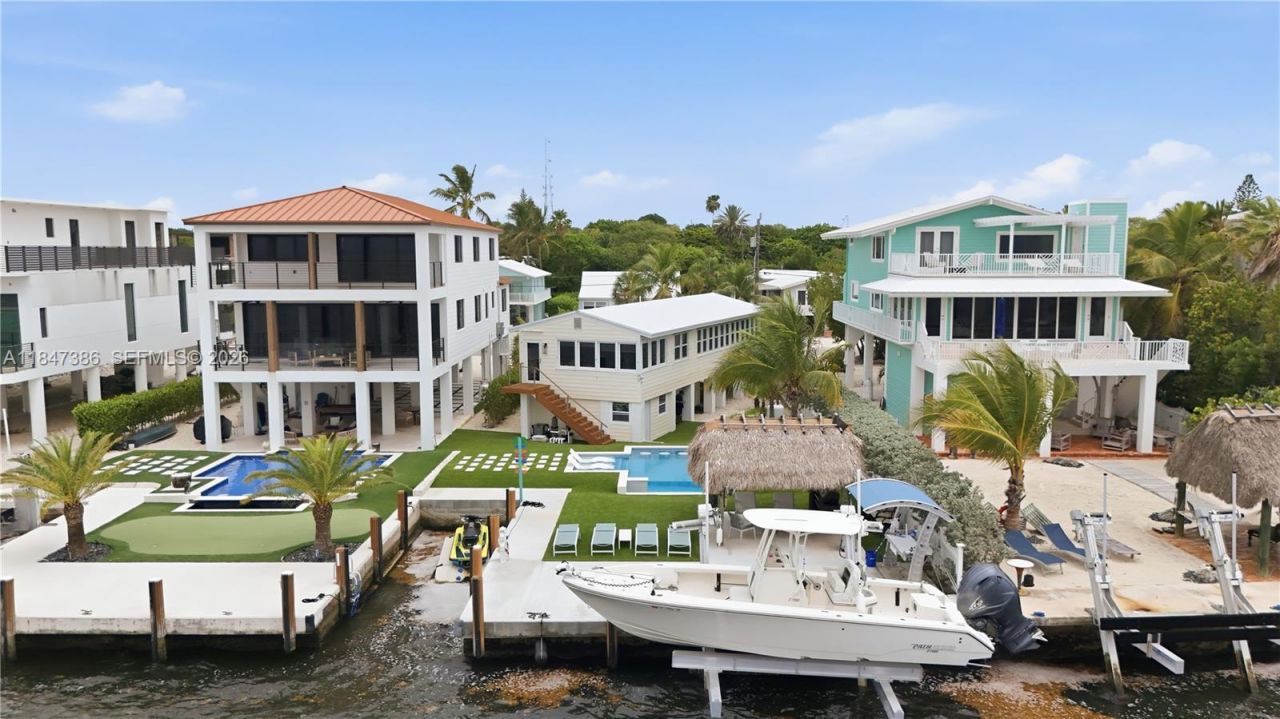 235 Tavernier Dr, Key Largo, FL 33070 Photo