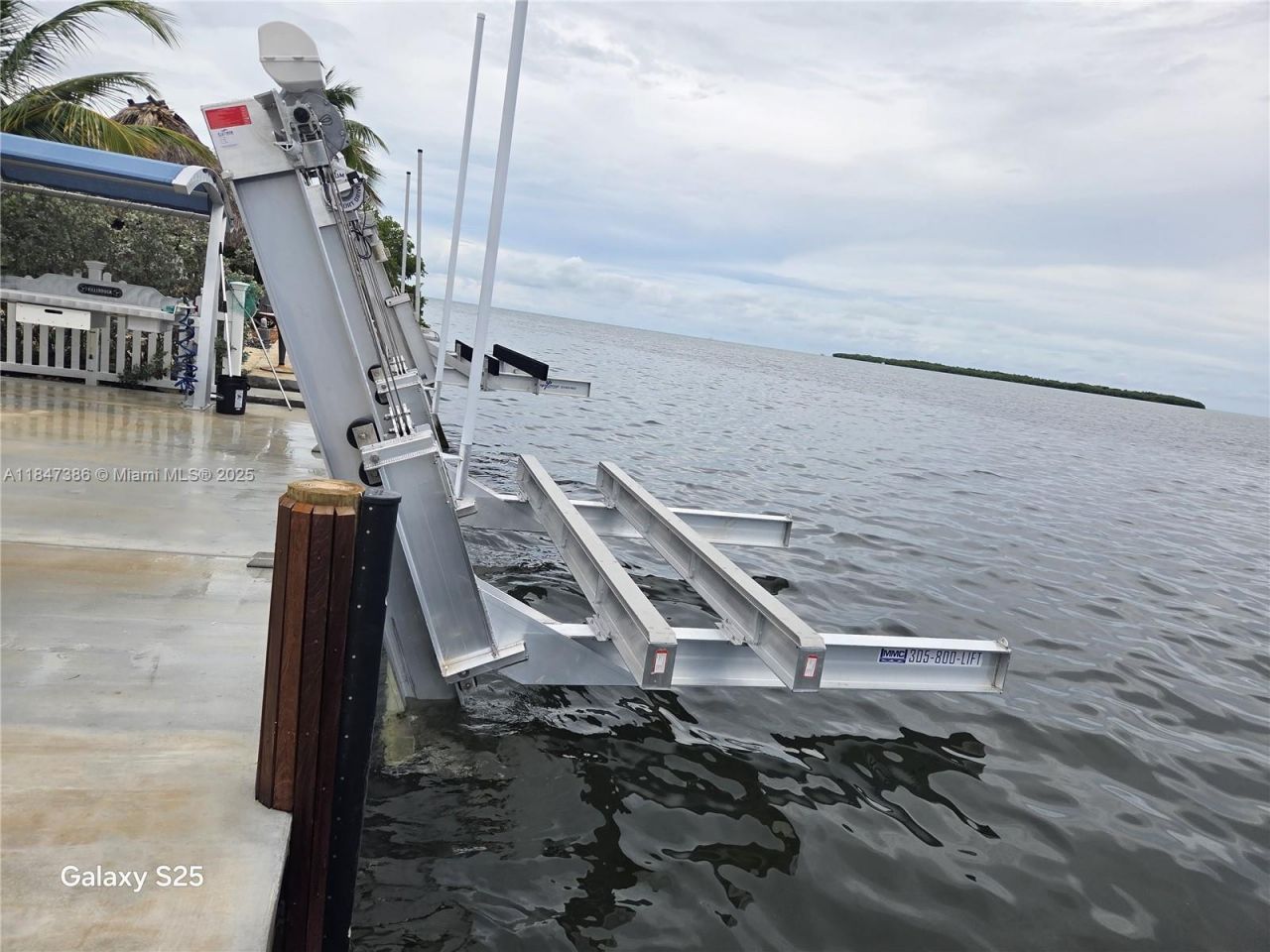 235 Tavernier Dr, Key Largo, FL 33070 Photo