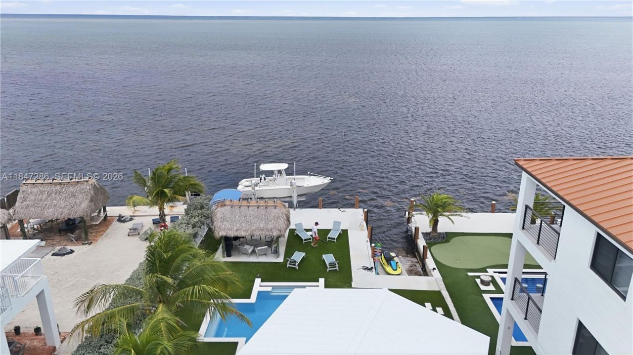 235 Tavernier Dr, Key Largo, FL 33070 Photo