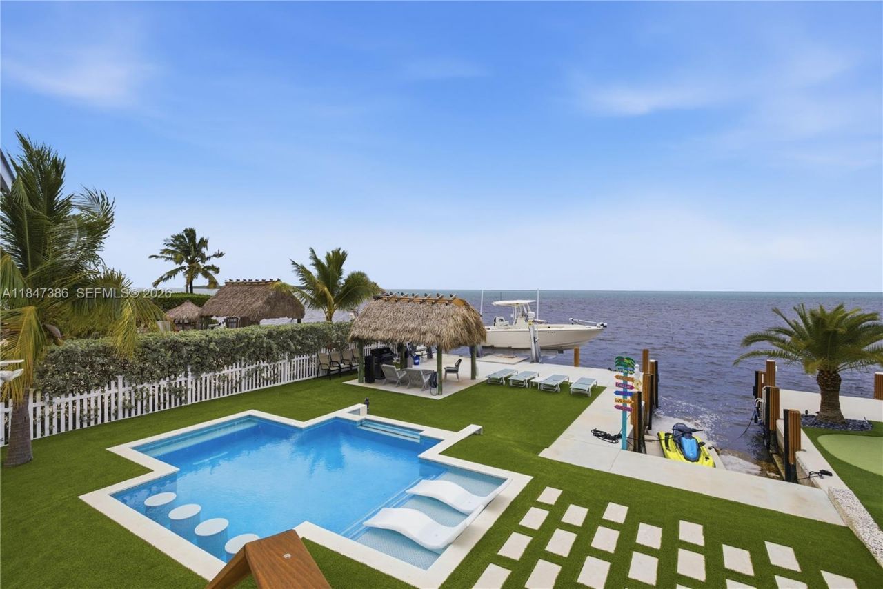 235 Tavernier Dr, Key Largo, FL 33070 Photo