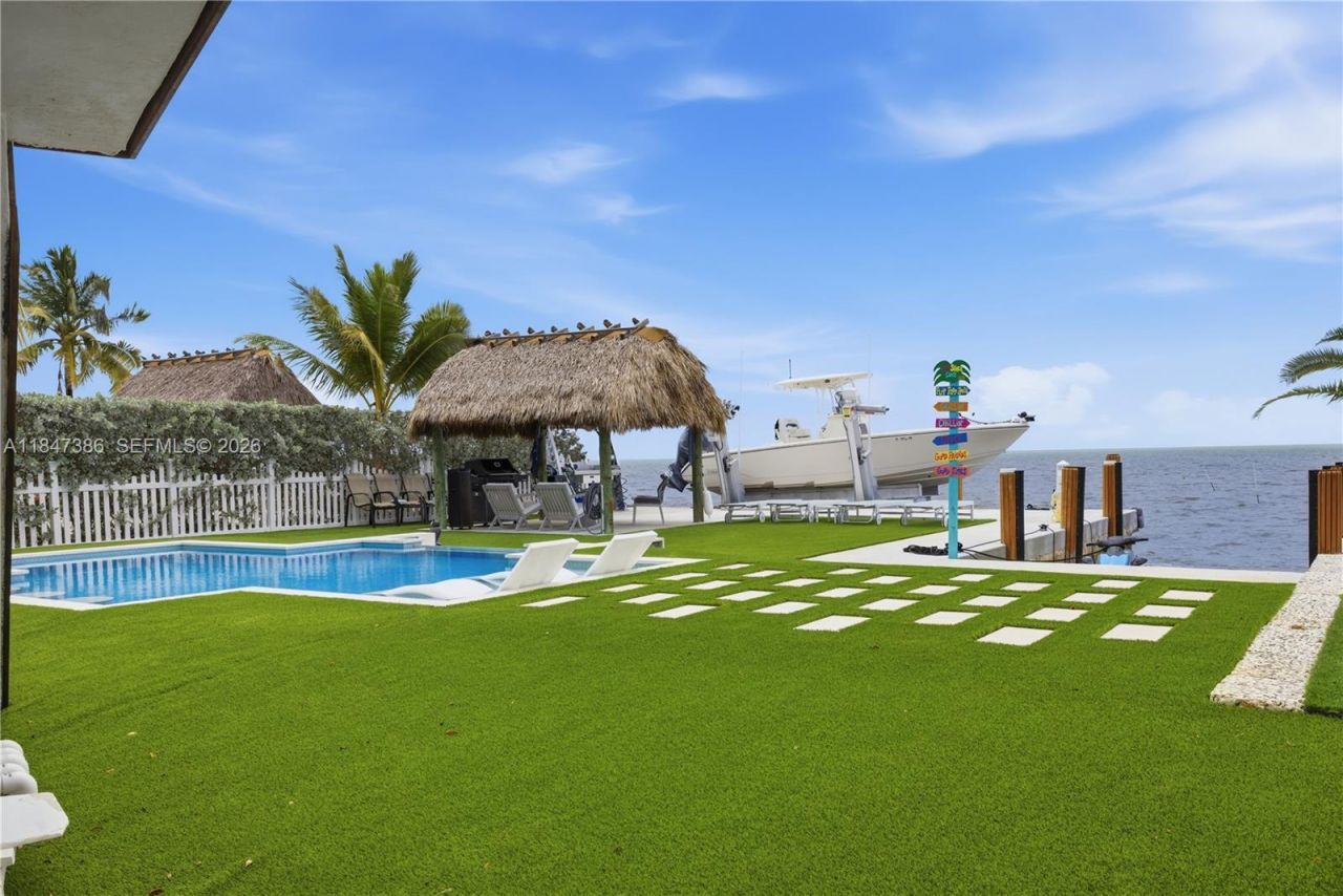 235 Tavernier Dr, Key Largo, FL 33070 Photo
