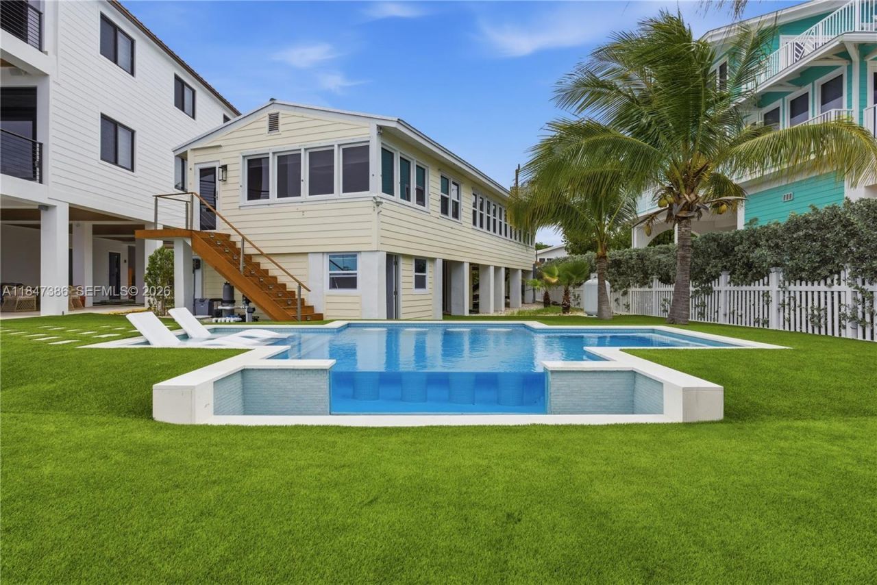 235 Tavernier Dr, Key Largo, FL 33070 Photo