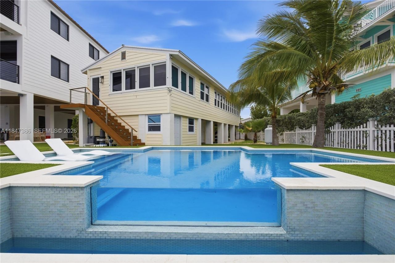235 Tavernier Dr, Key Largo, FL 33070 Photo