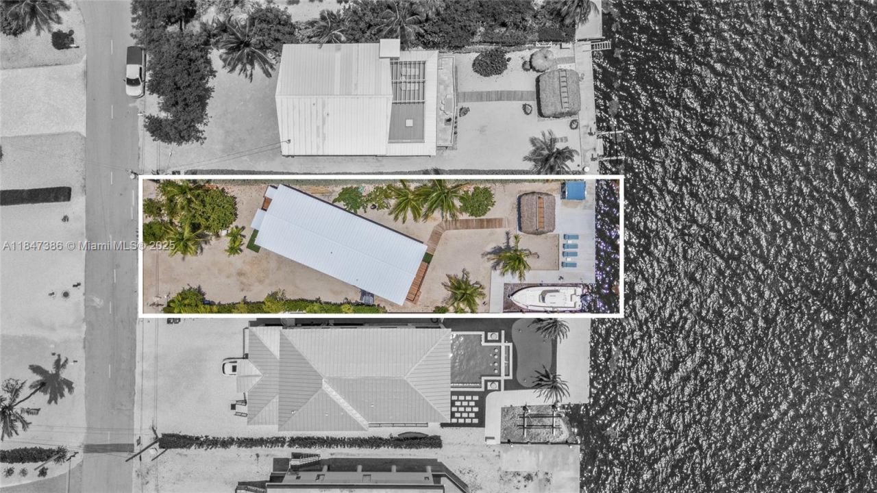 235 Tavernier Dr, Key Largo, FL 33070 Photo