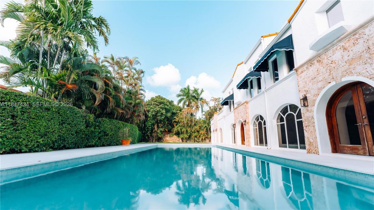 2525 Indian Mound Trl, Coral Gables, FL 33134 Photo