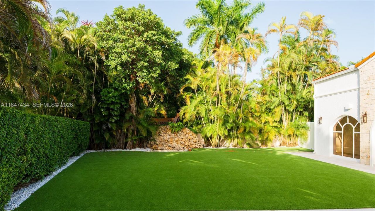 2525 Indian Mound Trl, Coral Gables, FL 33134 Photo