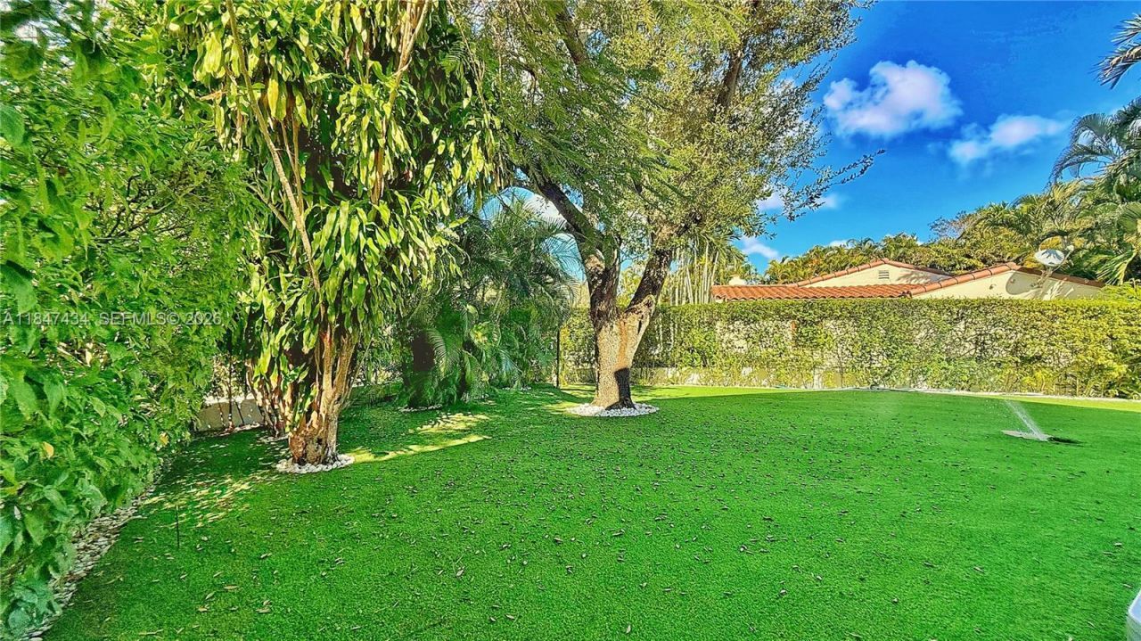 2525 Indian Mound Trl, Coral Gables, FL 33134 Photo