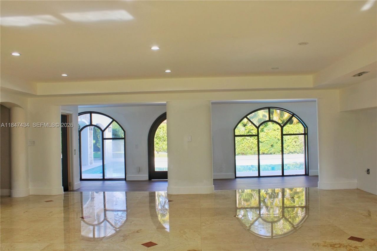 2525 Indian Mound Trl, Coral Gables, FL 33134 Photo