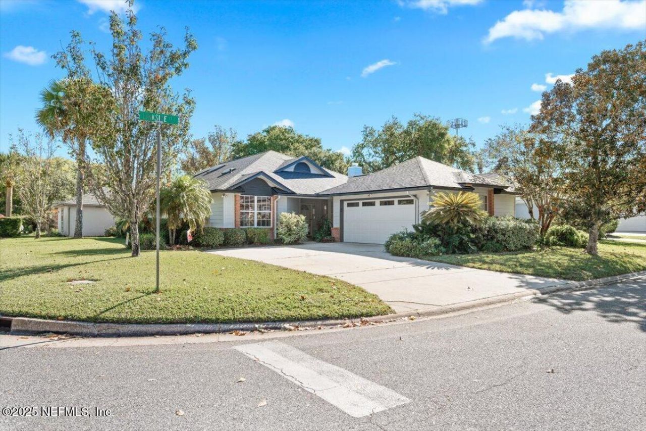 1193 Linkside Court E, Atlantic Beach, FL 32233 Main Photo