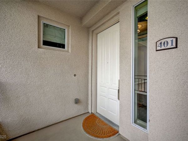 9201 Tesoras Drive, Unit 401, Las Vegas, NV 89144