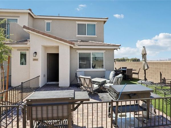 2594 Canary Yellow Court, North Las Vegas, NV 89086