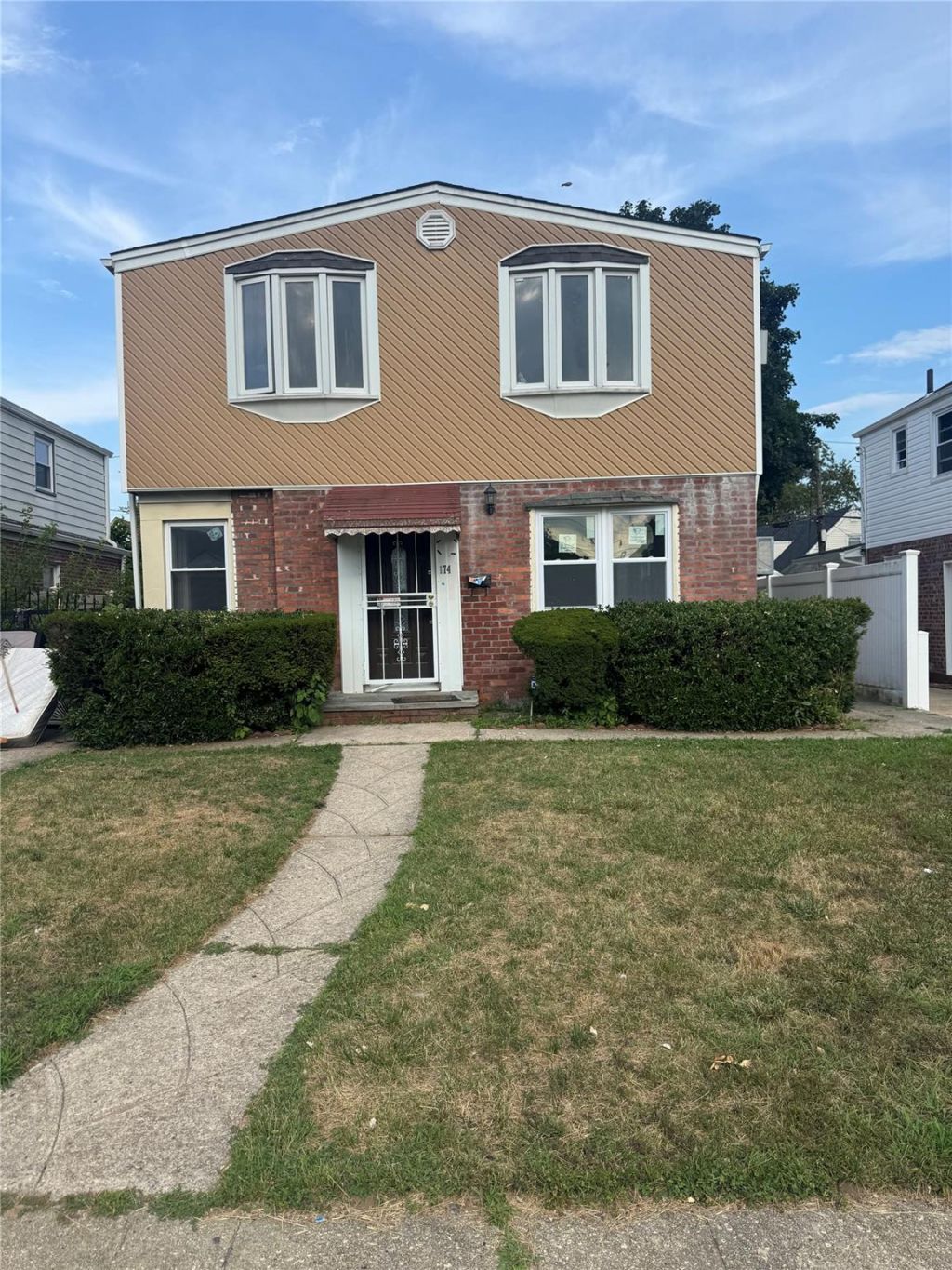 174 Wellington Road, Elmont, NY 11003 Main Photo