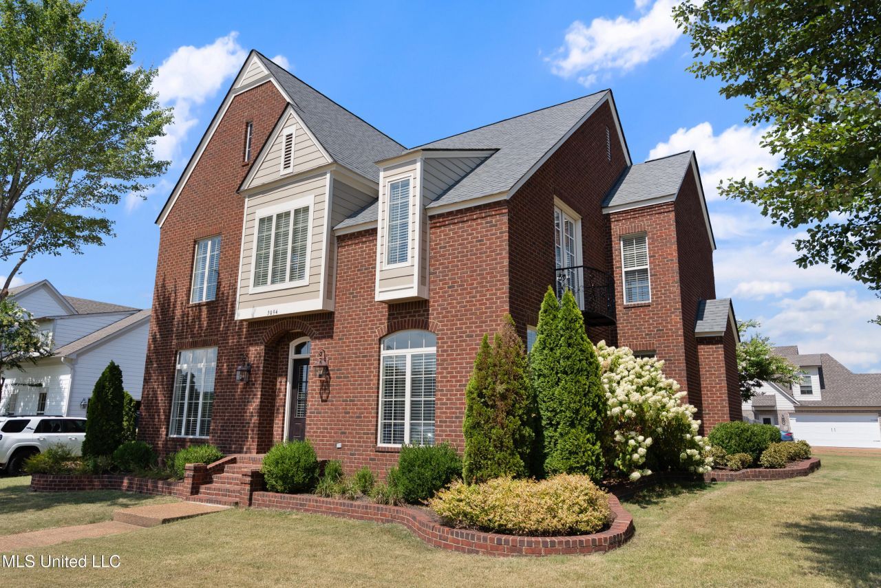 3094 E Beauvoir Place, Hernando, MS 38632 Main Photo