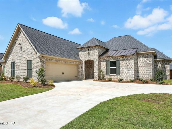 913 Brunswick Court, Flowood, MS 39232