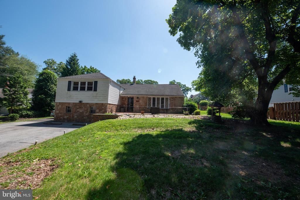 1612 E Willow Grove Avenue, Glenside, PA 19038 Main Photo