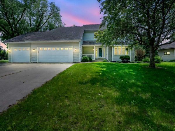 2326 Snowbird Lane, North Mankato, MN 56003