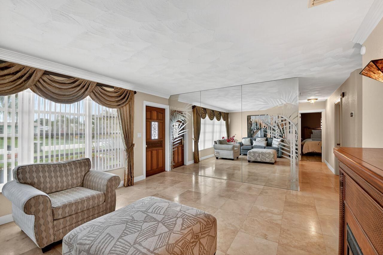 133 Greenbrier Drive, Palm Springs, FL 33461 Photo