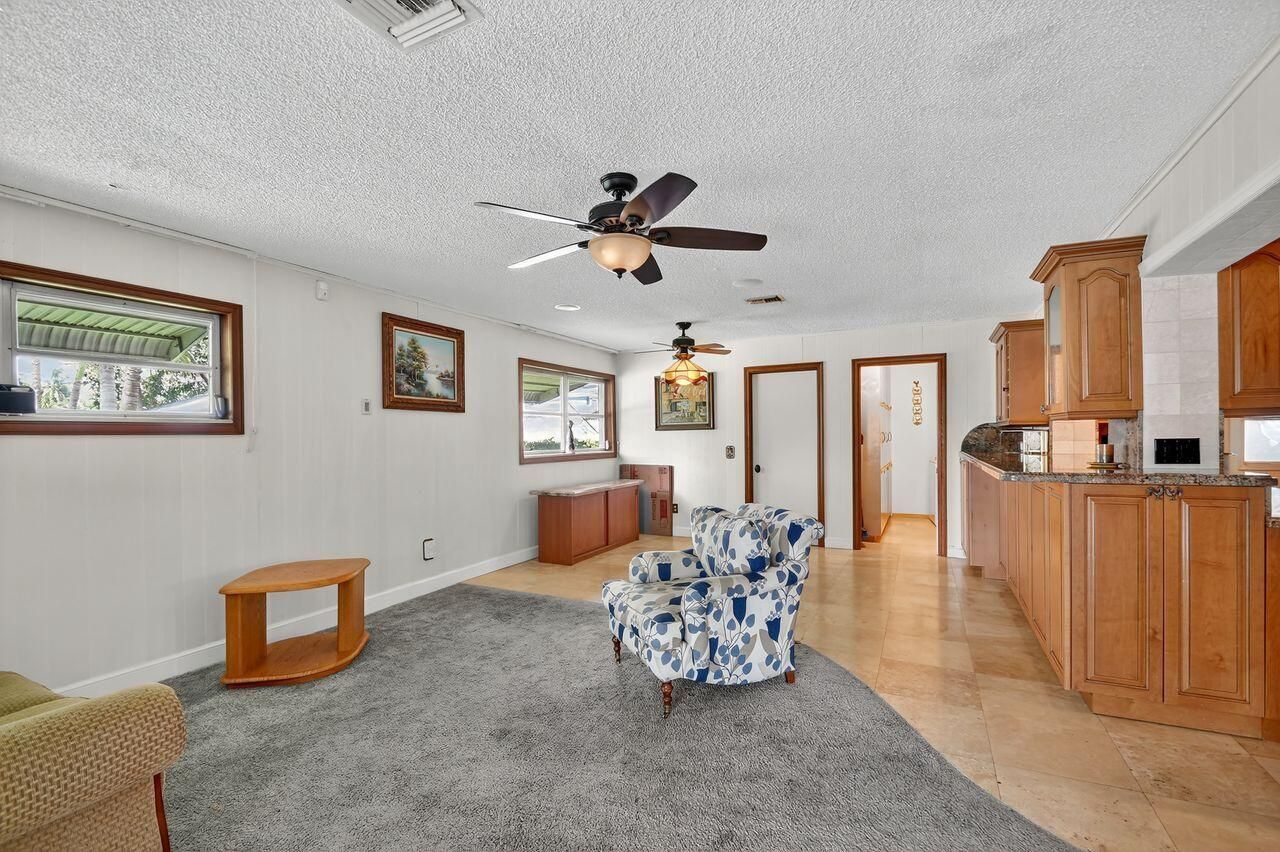 133 Greenbrier Drive, Palm Springs, FL 33461 Photo