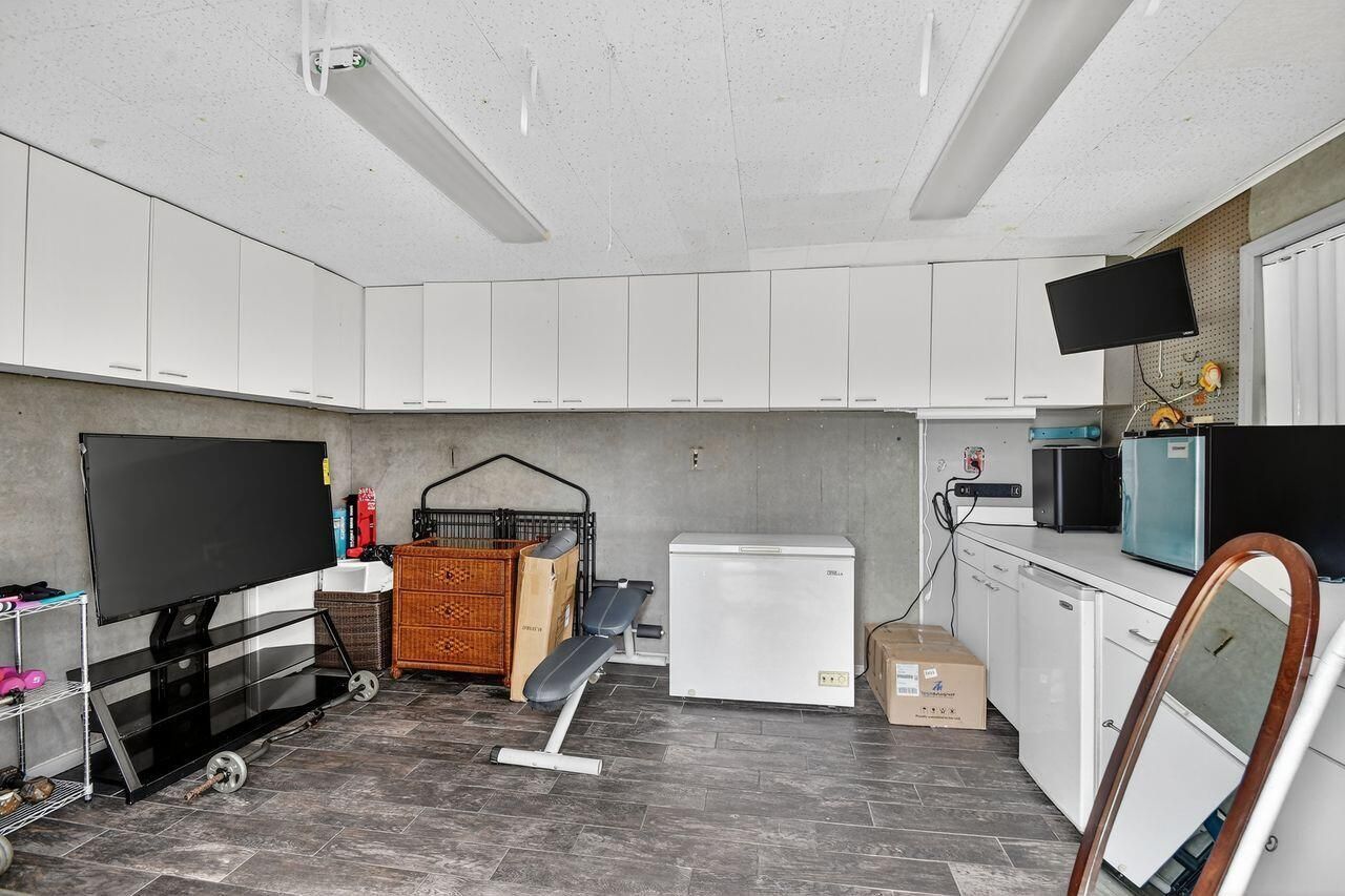 133 Greenbrier Drive, Palm Springs, FL 33461 Photo