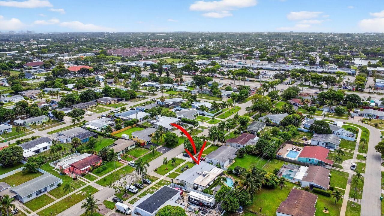 133 Greenbrier Drive, Palm Springs, FL 33461 Photo