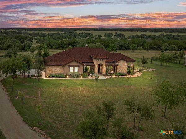 128 Strada Luca, Florence, TX 76527
