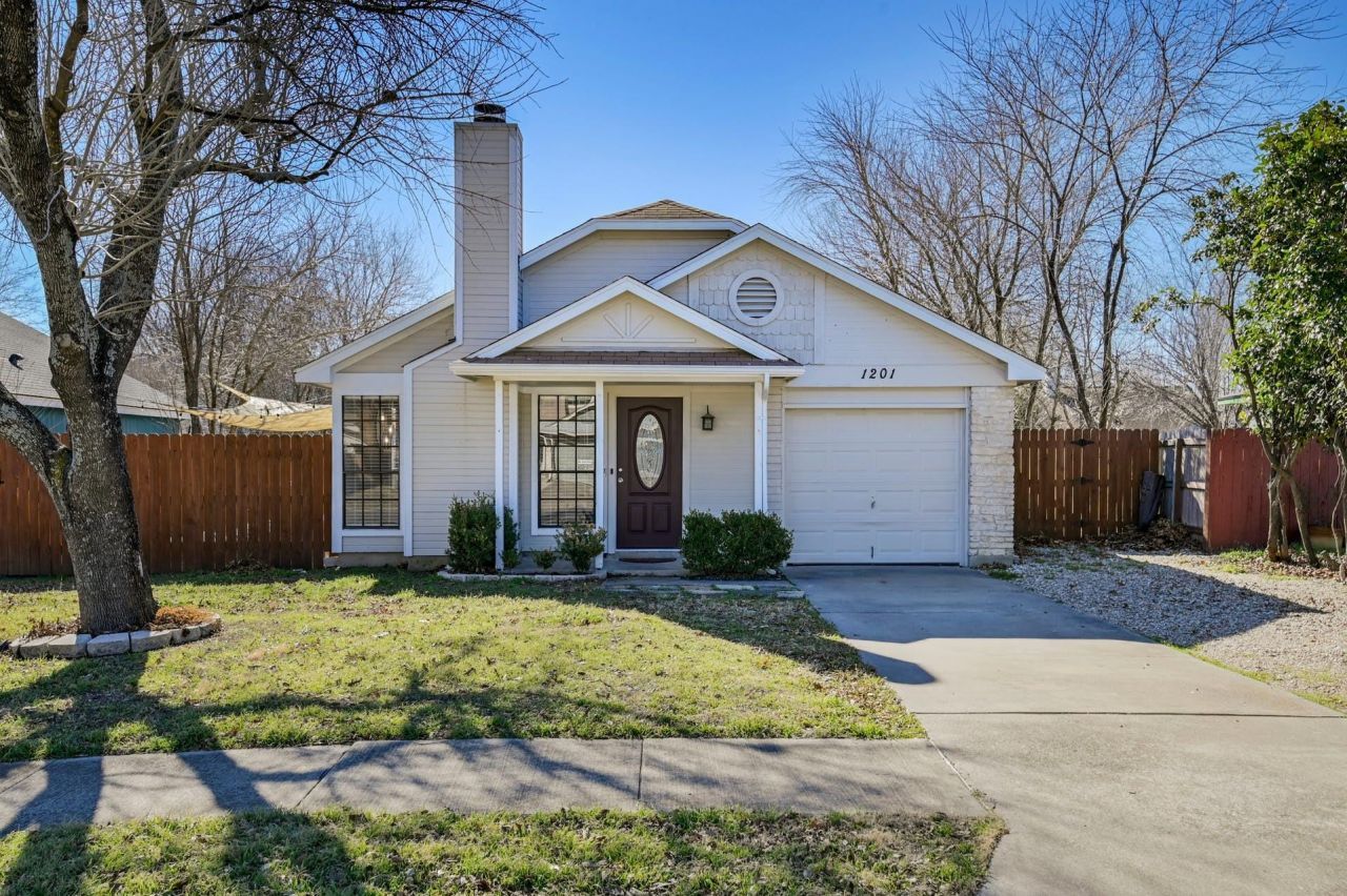 1201 E Logan St, Round Rock, TX 78664 Main Photo