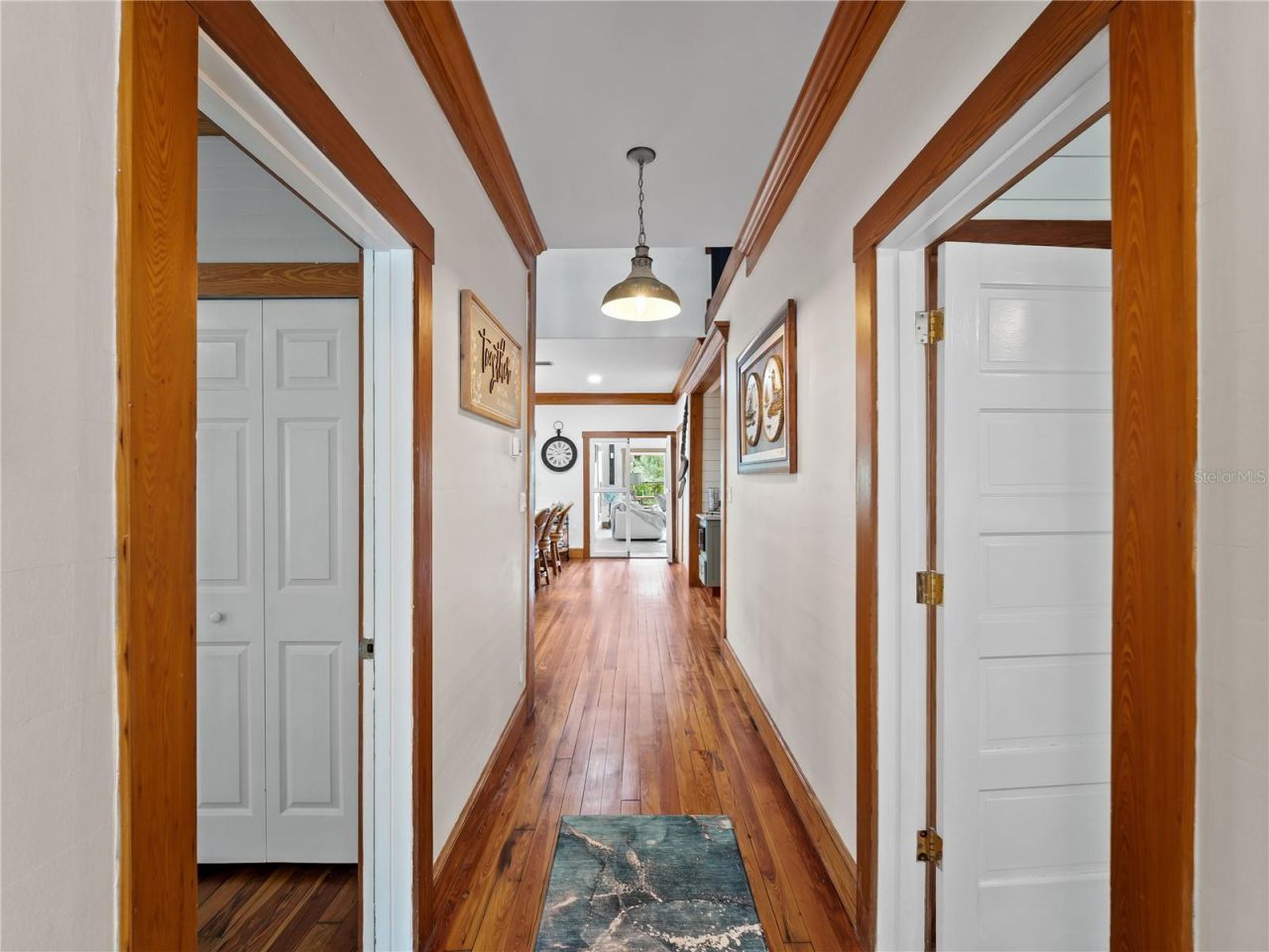 713 Eagle Point Drive, Venice, FL 34285 Photo