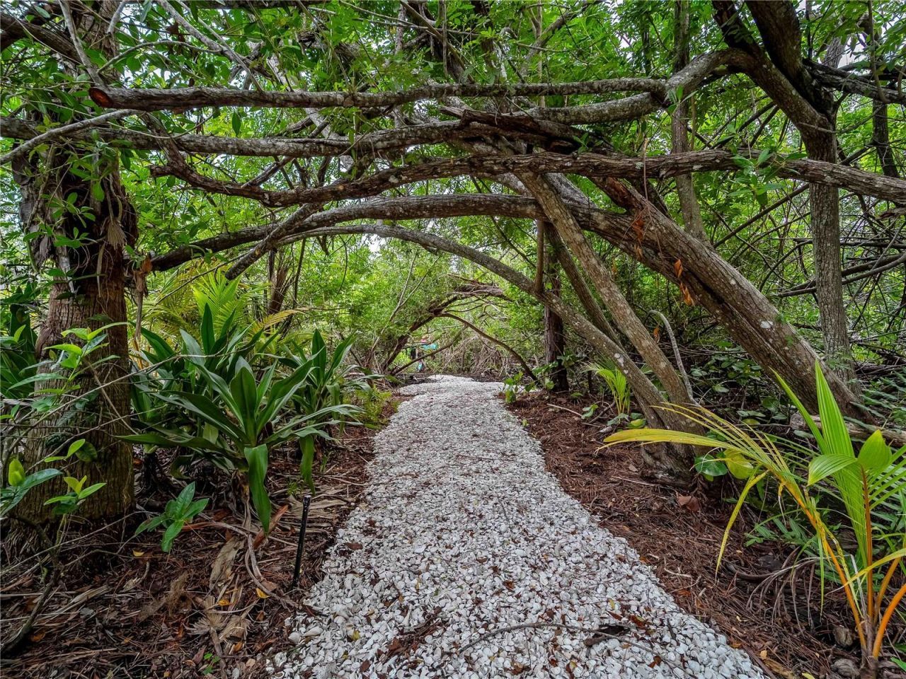 713 Eagle Point Drive, Venice, FL 34285 Photo