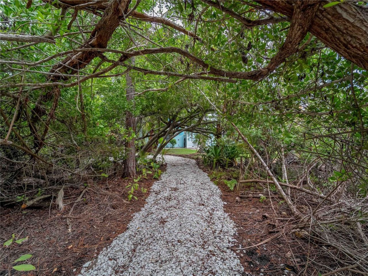 713 Eagle Point Drive, Venice, FL 34285 Photo