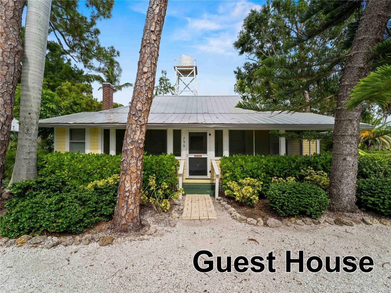 713 Eagle Point Drive, Venice, FL 34285 Photo