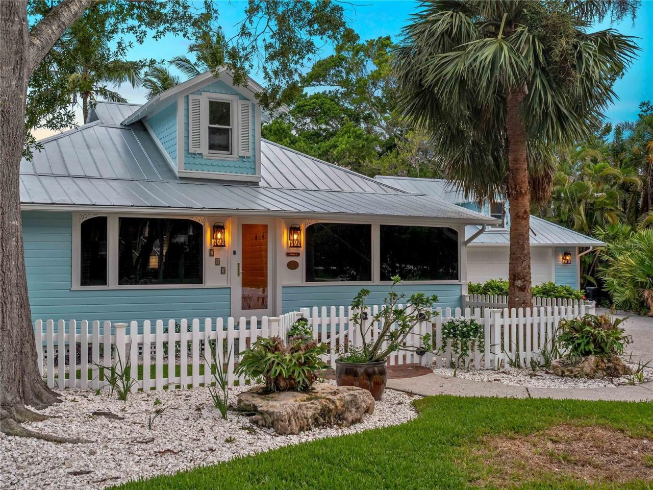 713 Eagle Point Drive, Venice, FL 34285 Photo