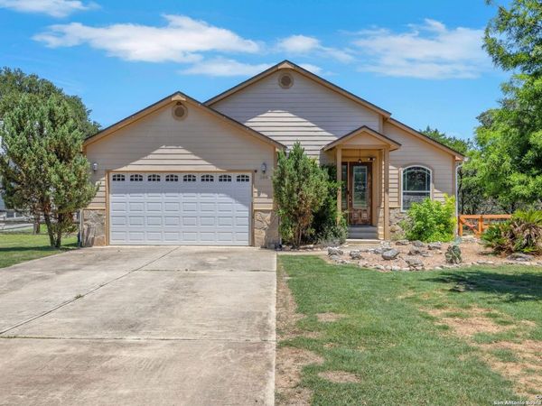 388 Deerwood, Bandera, TX 78003