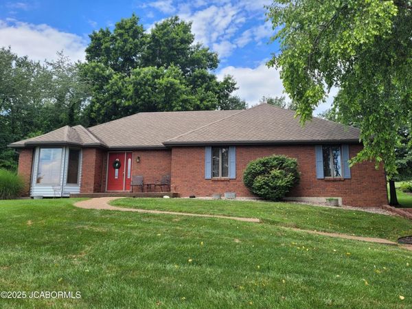 2704 COVEY LANE, Jefferson City, MO 65109