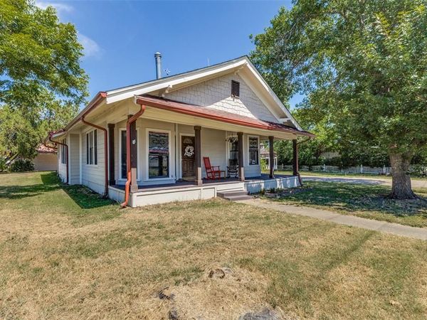 401 S 4th Street, Crandall, TX 75114