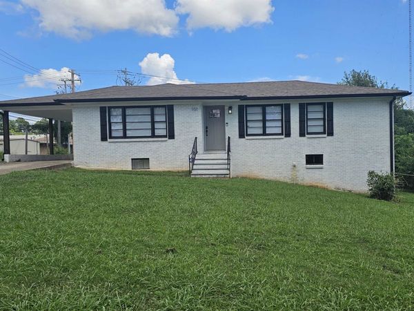 101 Edison Ave, Muscle Shoals, AL