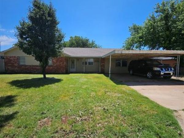 204 Elaine Avenue, Burns Flat, OK 73647