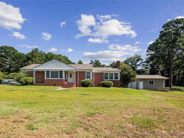 613 E 3rd Avenue, Red Springs, NC 28377