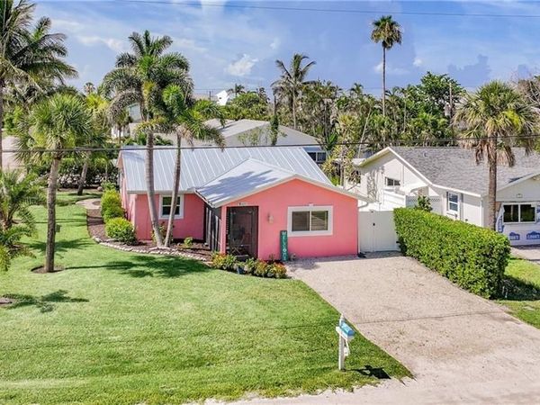 1657 Atlanta Plaza DR, SANIBEL, FL 33957