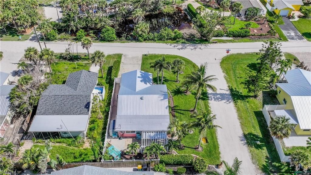 1657 Atlanta Plaza Dr, Sanibel, FL 33957 Photo