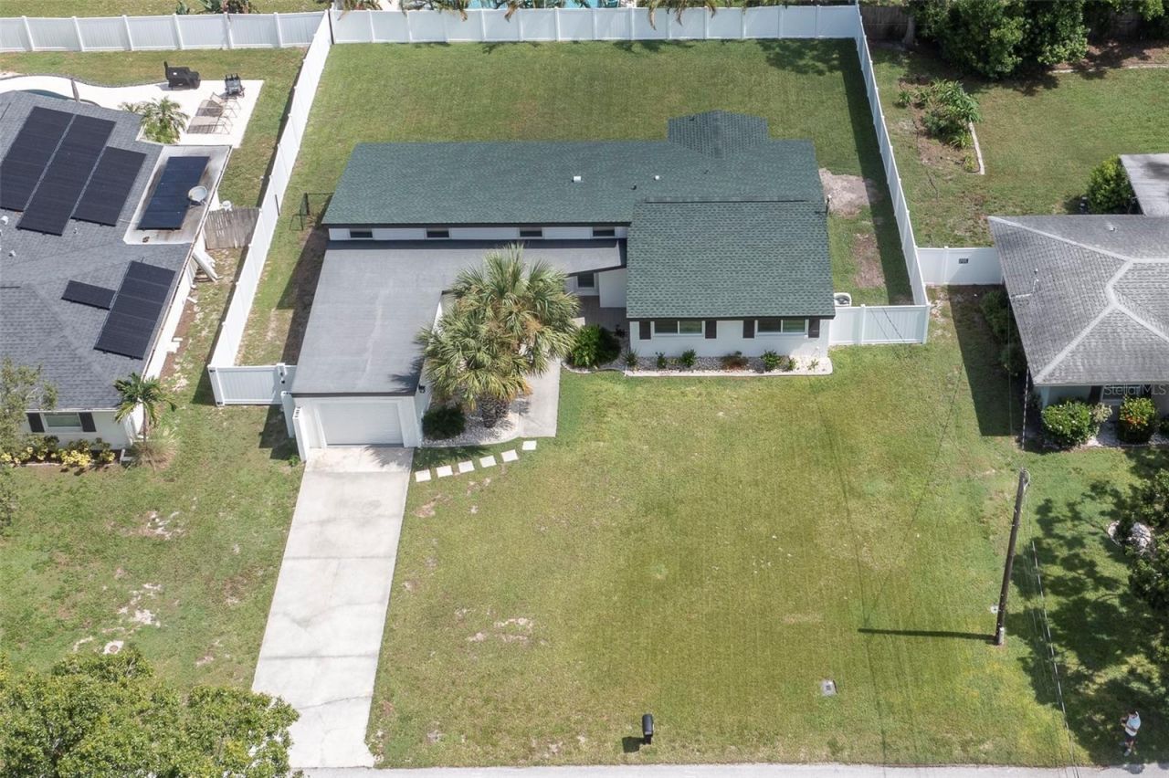 2713 Renatta Drive, Belleair Bluffs, FL 33770 Photo