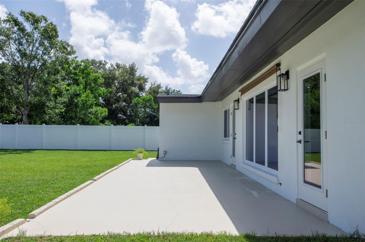 2713 Renatta Drive, Belleair Bluffs, FL 33770 Photo