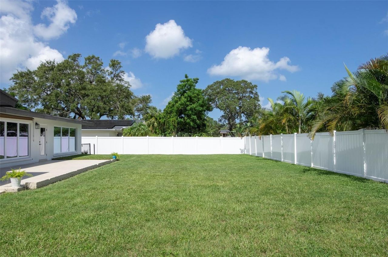 2713 Renatta Drive, Belleair Bluffs, FL 33770 Photo